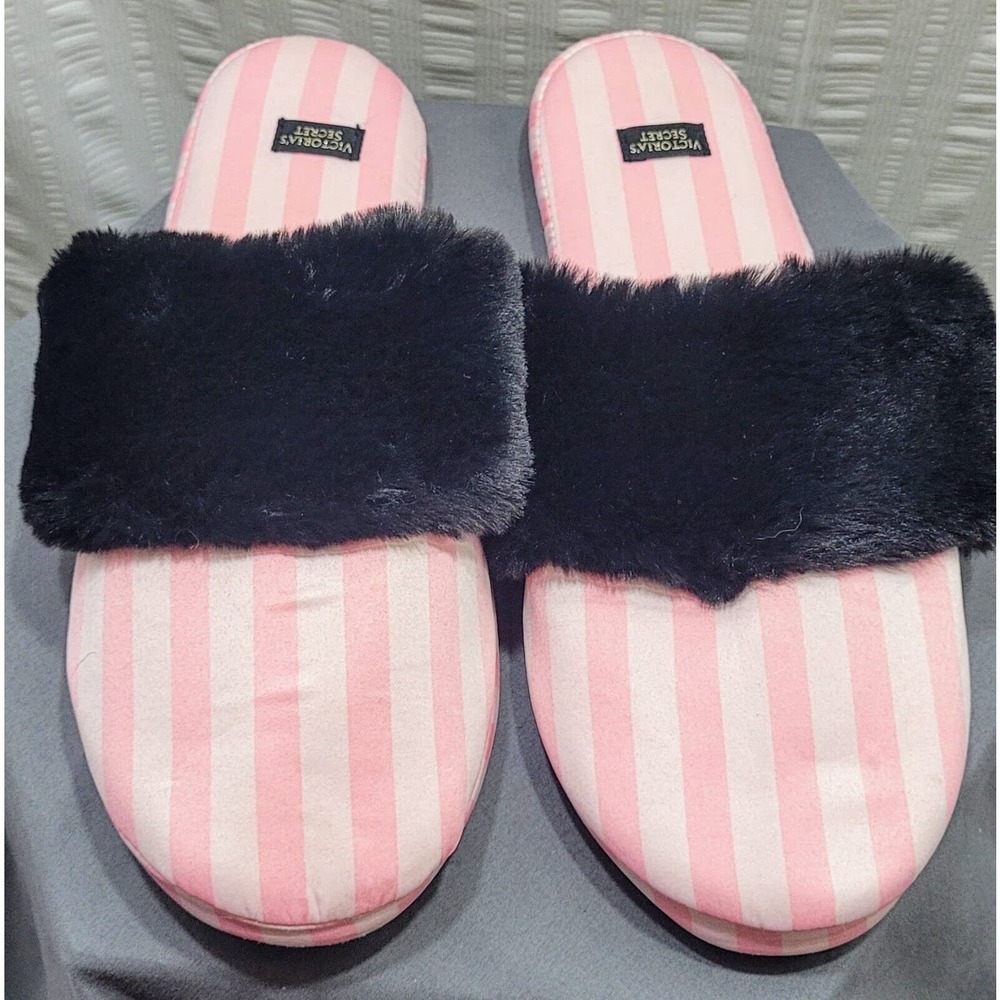 Victoria's Secret Women’s Slippers Sz Med Pink With Black Fur